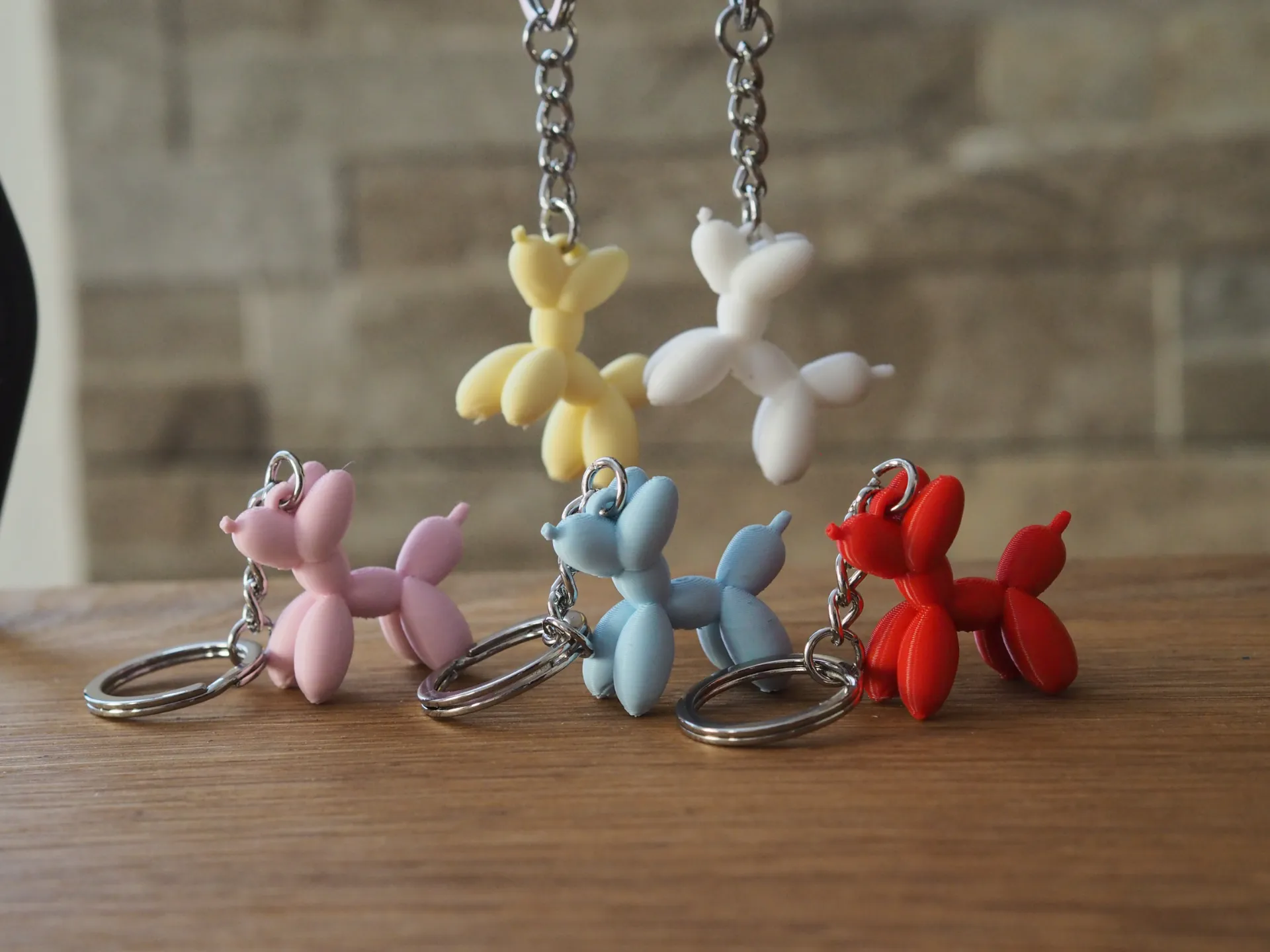 Balloon dog keychain